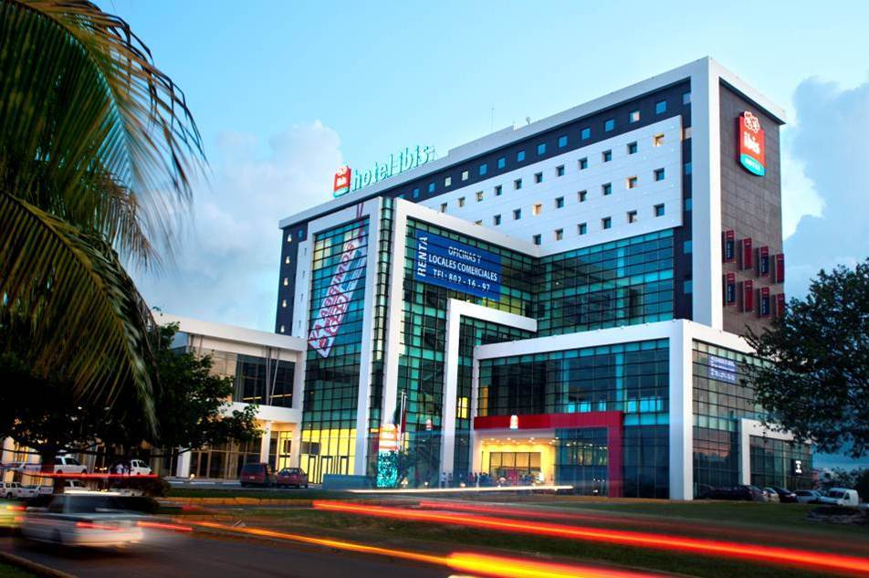 Ibis Cancun Centro Exterior photo